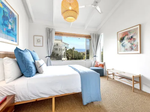 2-Bed Coastal Haven with Pool by Sunshine Beach