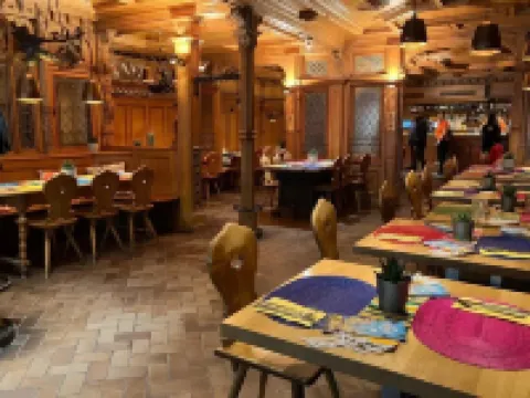 โรงแรม ซุนฟ์เฮาส์ ซู เวียร์เทน