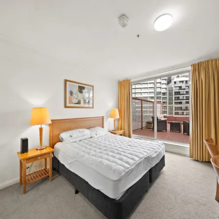 Central ACT Studio with Indoor Pool and Gym