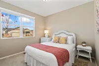 Windshire Retreat Pool, Garage & Pet-friendly Hotels in Windsor