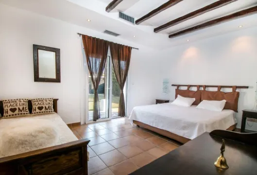 Villa Olympos Close to Anthony Quinn Bay