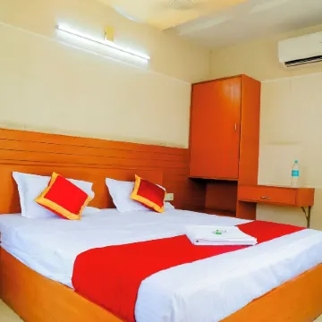 Hotel Breezeland - Erode Railway Station