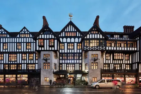 Zedwell Capsule Hotel Piccadilly Circus Отели рядом с достопримечательностью «Daily Telegraph»