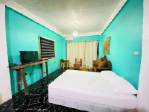 Carib Apartment Hotels in Caticlan