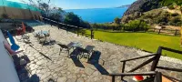 BELLA SIRENA, independent and private villa with large terraces and garden