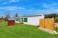 Countryside Couples Retreat! Gateway to Corning - Homestays