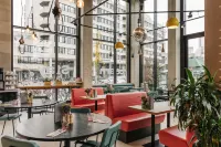 The Social Hub Eindhoven - breakfast