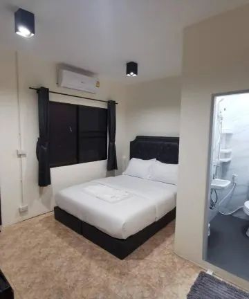 ห้องควีนไซส์พร้อมระเบียง ปลอดบุหรี่ ห้องน้ำส่วนตัว