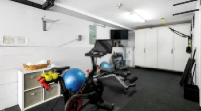 Walk to Manhattan Beach Pier, Ocean Views, Balcony, & Peloton Casa Del Mar by Avantstay