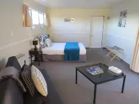 Pohutu Lodge Motel Hotels near Te Puia - Rotorua, NZ