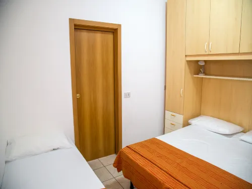 Great accommodation with a lovely patio
