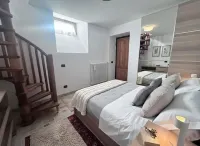 Cervinia House - Alpine Apartments & Chalet - Mountain view