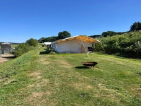 Cozy Tent Stay with Activities Hotels in Trois Ponts