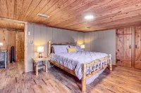 Cropwell Cabin w/ Fire Pit, Near Logan Martin Lake - 3-Star