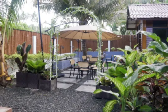 Rue DeuxVilles Villa Отели рядом с достопримечательностью «КИДС ПАРК БОХОЛЬ»