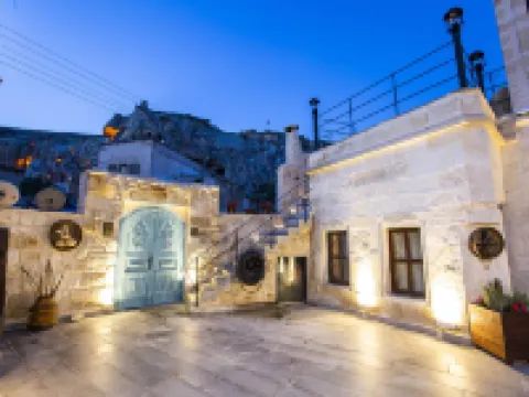 Elysion Cave Suites Hotels near Wish Hill