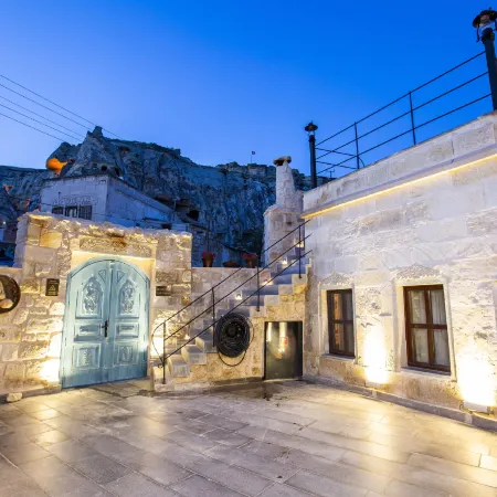 Elysion Cave Suites