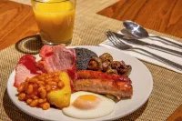 Daresbury Park Hotel - breakfast