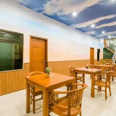 Caroline Hostel
