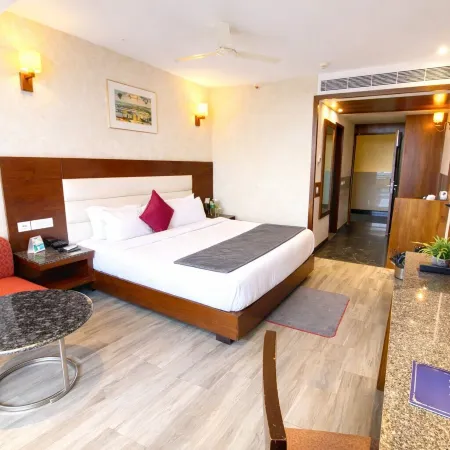 Palmdale Hotel & Resort