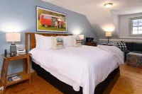 Brass Lantern Inn