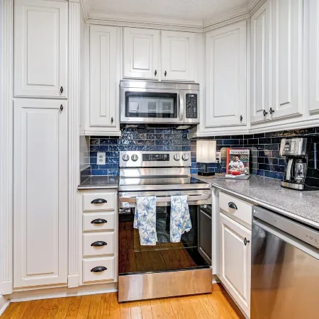 Ocean Access & Balcony: Surfside Beach Condo