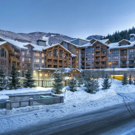 First Tracks Lodge
