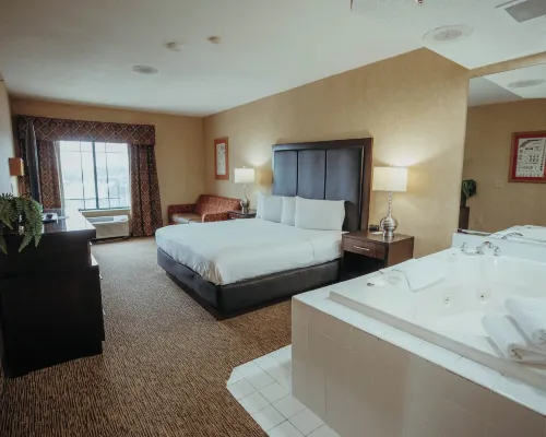 Wildwood Lodge Hotels in Pewaukee