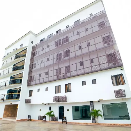 247 Luxury Hotel & Apartment Ajah
