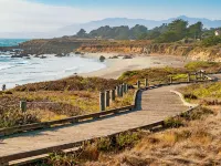 Fogcatcher Inn Hotels in Cambria