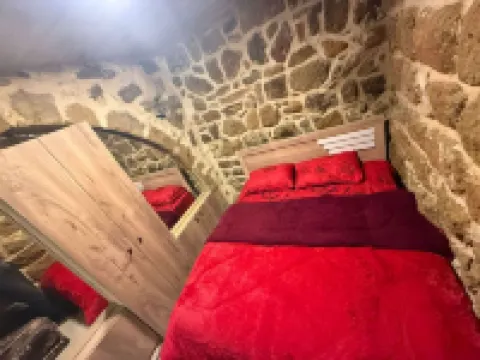 200 Year old Guesthouse 10 min From Faqra Club