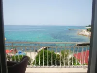 Apartment Andri Ξενοδοχεία στην πόλη Petrcane