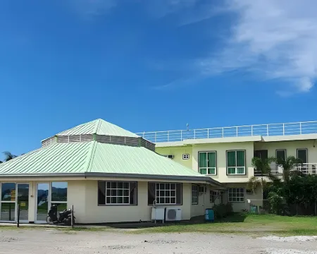 S-E Hotel and Residence Hotels in Caticlan