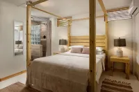 Surfers Bay Resort