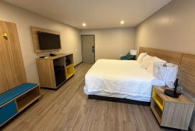 Days Inn by Wyndham Moosic