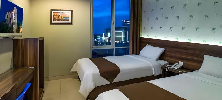 Hotel New Coklat Hotels in Genteng