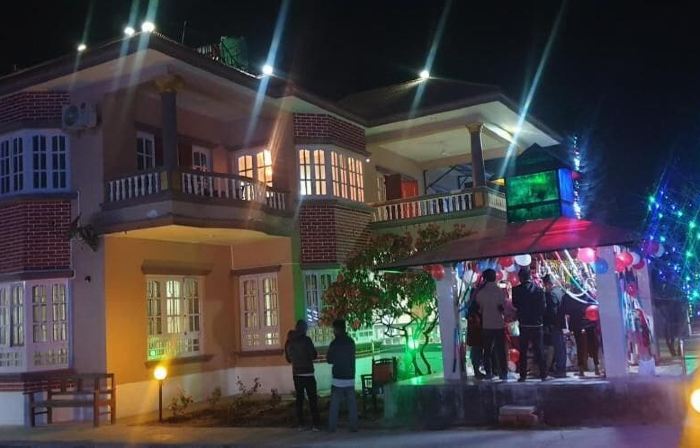 London House Resort