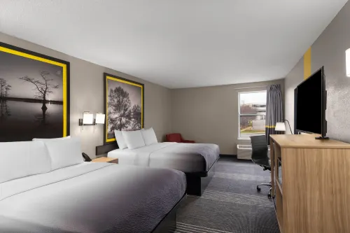 Super 8 by Wyndham Chattanooga East - Hamilton Place