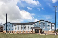 Comfort Inn & Suites Hotel di 