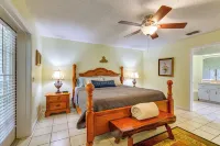 Waterfront Deck & Private Dock! Rainbow River Home - 3-Star