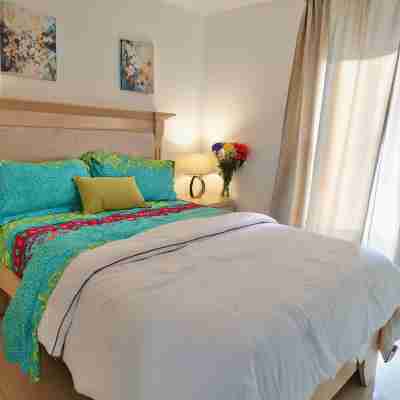 Villa with jacuzzi and terrace · Ideal Easter Rooms