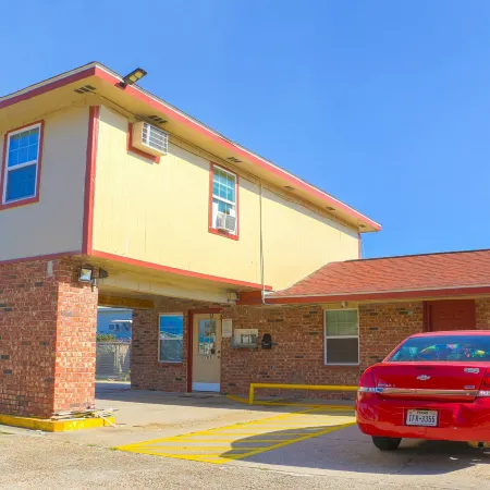 Economy Inn by OYO Lockport Near Houma