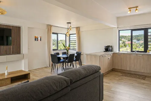 Fare Taravao - Homestays
