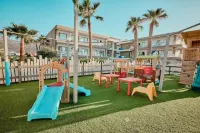 Malia Bay Beach Hotel & Bungalows - مناسب للعائلات
