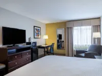 Holiday Inn Express & Suites CHICAGO-LIBERTYVILLE by IHG