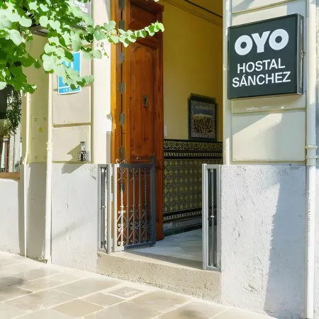 La Perla Granada Suites