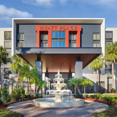 Hyatt Place Tampa Airport Отели рядом с достопримечательностью «Зоопарк Лоури»