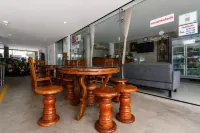 The Glasshouse Place