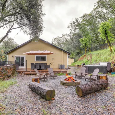 Placerville Paradise: Game Room + Hot Tub!