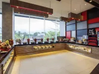 宜必思美納多市中心大道酒店 - 早餐